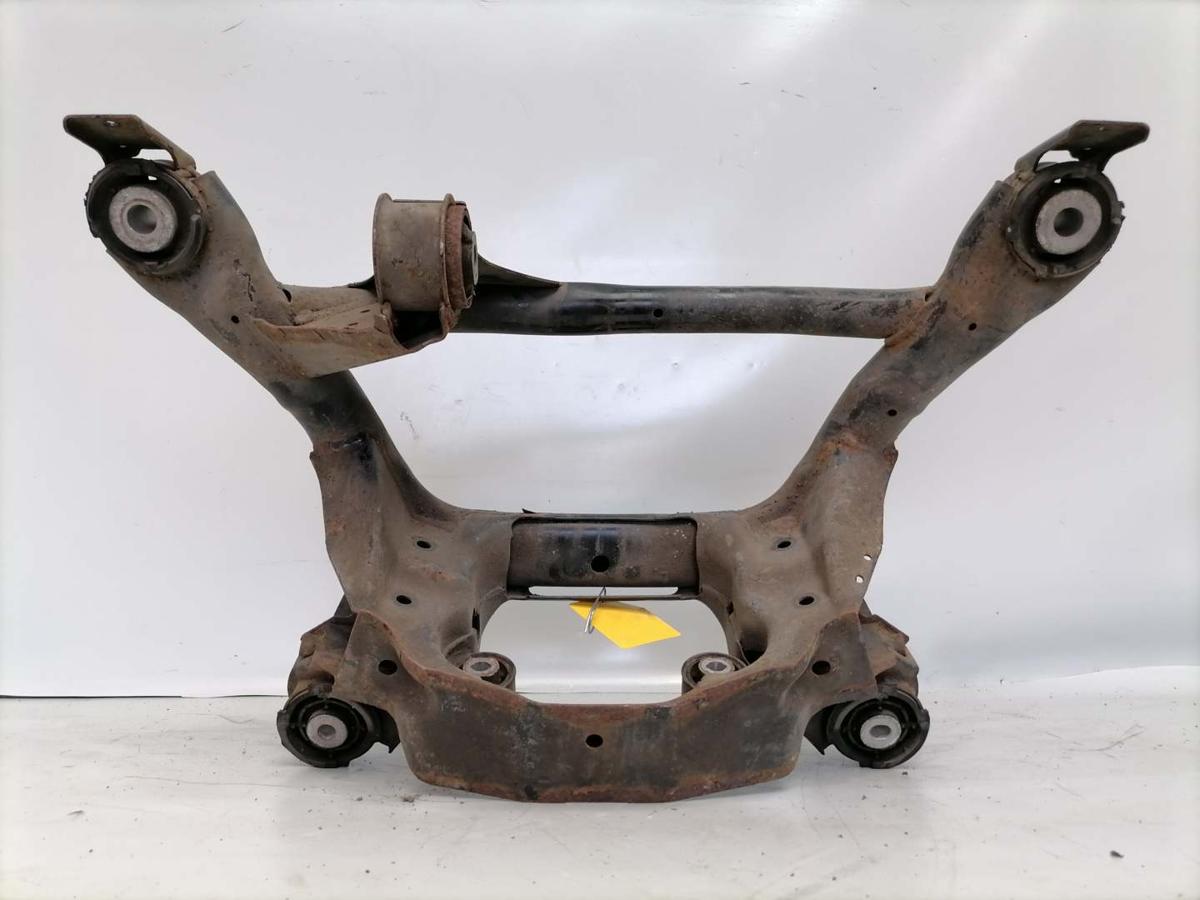 BMW 3er E46 Compact original Hinterachstr&auml;ger 1.8 85kw Bj.2001